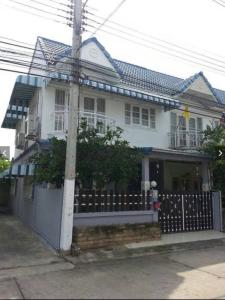 For RentTownhousePathum Thani,Rangsit, Thammasat : 2-storey townhouse for rent, Supawan Village, Lam Luk Ka Klong 2, Sema Fa Khram Road, area 21 sq m., 3 bedrooms, 2 bathrooms, behind a private corner. ready to move in