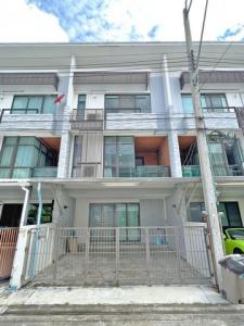 For RentTownhouseSamut Prakan,Samrong : RTJ1188 3-storey townhome for rent, furniture is ready, Bangna area, Plex Bangna project.