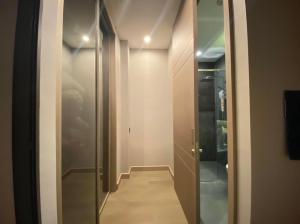 For RentCondoRama9, Petchburi, RCA : Rent The Esse Sigha complex, 1 bedroom, high floor, price 33,000 baht 🔥