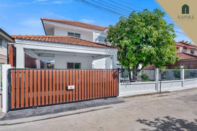 For SaleHouseLadprao101, Happy Land, The Mall Bang Kapi : [Sale] 2 Storeys Detached House, Ekkamai-Ramintra, Newly Renovated, Near CDC, Perfect For Families, 3 Bedrooms, 3 Bathrooms