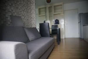 For RentCondoKhlongtoei, Kluaynamthai : Condo for rent, Aspire Rama 4, 800 meters from BTS Ekkamai, fully furnished and electrical appliances. ready to move in