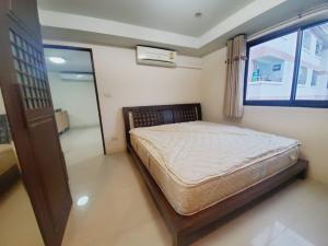 For RentCondoPinklao, Charansanitwong : 🌟 Pinklao Pavilion for rent, there is a video clip of the room, contact Line 📱 to see the video clip 💒 Size 55 sq m. 💖 Fully furnished and electrical appliances ready 💖