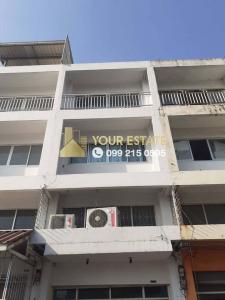 For RentShophouseNawamin, Ramindra : Newly renovated 3-storey commercial building for rent in Sai Mai-Phaholyothin area. near Bhumibol Adulyadej Hospital