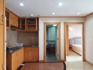 For RentCondoSukhumvit, Asoke, Thonglor : For rent For rent building Asoke Place (Asoke place) 1 bed 60 sq m, high floor 17+ price 24,000 baht (negotiable)