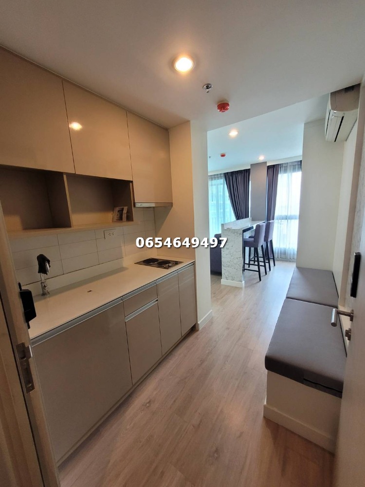 For SaleCondoSiam Paragon ,Chulalongkorn,Samyan : Urgent sale, Ideo Q chula samyan, 2 bedrooms, 1 bathroom. Interested in making an appointment to view the room, contact 065-464-9497.