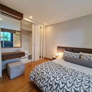 For RentCondoOnnut, Udomsuk : For rent, Tree Condo Luxe, Sukhumvit 52, near BTS On Nut, fully furnished and electrical appliances. ready to move in