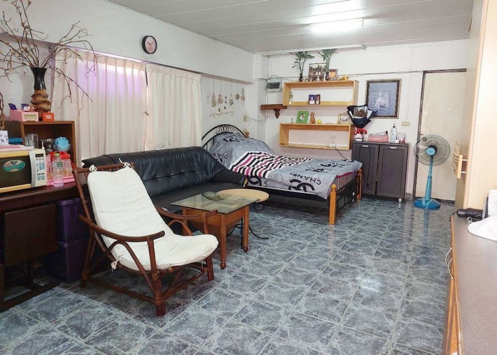 For SaleCondoRama 8, Samsen, Ratchawat : Tel. 096-917-1742 For Sale Bangyeekhan Condominium @MRT Bang Yi Khan, 29.57 sq.m 8th floor, Corner Unit, Ready to move in