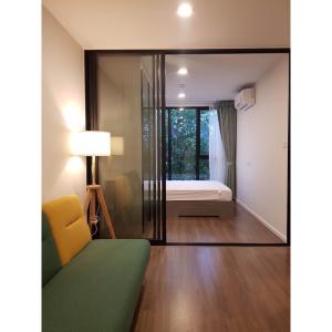 For RentCondoRatchadapisek, Huaikwang, Suttisan : 📣Rent with us and get 500 money! Beautiful room, good price, very nice, ready to move in, don't miss it!! Condo The Origin Ratchada-Ladprao MEBK03617