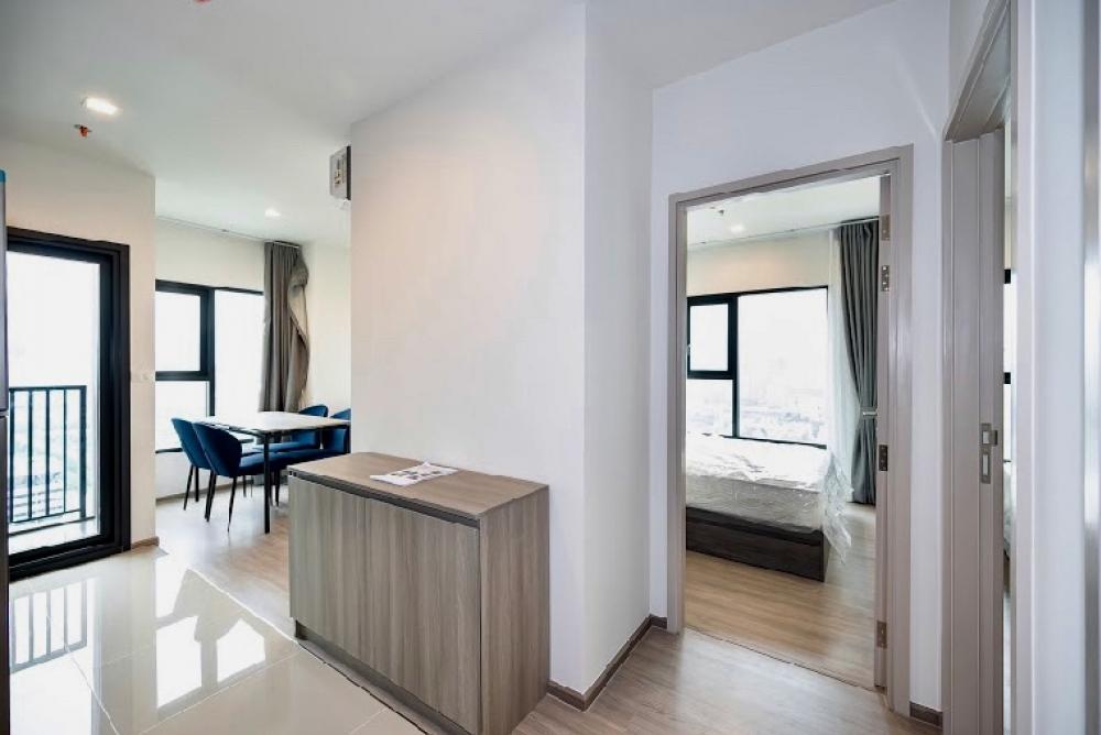 For RentCondoRama9, Petchburi, RCA : The base, Phetchaburi, Thonglor, new condo has arrived. 2 bedrooms, 1 bathroom, high floor, beautiful view. comfortable space Every new room Good quality project from Sansiri Guarantee the newness of the whole room. Interested in making an appointment to 