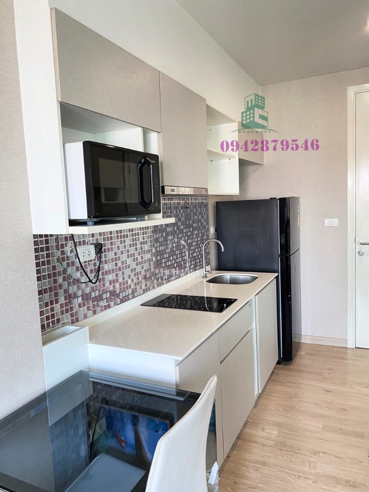 For SaleCondoThaphra, Talat Phlu, Wutthakat : beautiful room for sale furniture + electrical appliances There is a washing machine. The Parkland Petchkasem-Thapra, near mrt, Tha Phra Interchange