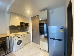 For RentCondoRama9, Petchburi, RCA : For rent 📍Ideo Mobi Asoke📍 1 Bedroom 28th floor near MRT 🎊 Condo for rent Ideo Mobi Asoke, very cheap 20,000 baht 🎊