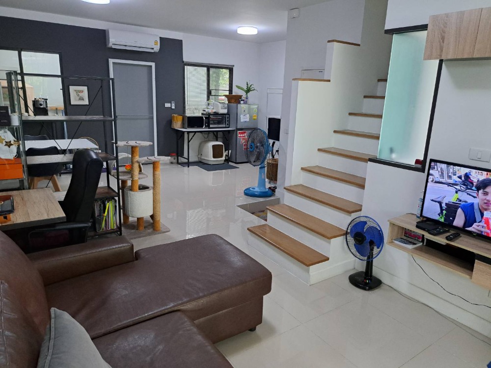 ขายทาวน์เฮ้าส์/ทาวน์โฮมนวมินทร์ รามอินทรา : ราคาดีที่สุด!! ขาย บ้าน Pleno พหลโยธิน-วัชรพล ทาวน์โฮม ติดถนนเพิ่มสิน 24.8 ตารางวา 2 ชั้น 3 ห้องนอน 2 ห้องน้ำ