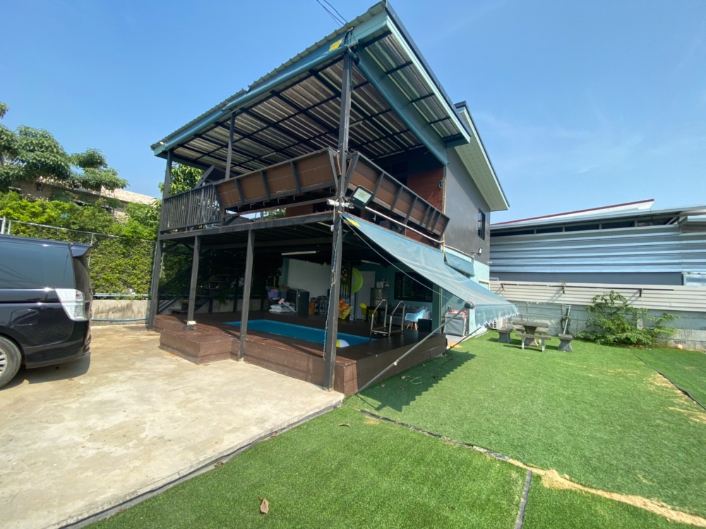 For RentHouseLadkrabang, Suwannaphum Airport : House for rent with swimming pool, width 100 wa, fully furnished and electrical appliances. move in immediately near Suvarnabhumi Lat Krabang area 18,000 baht