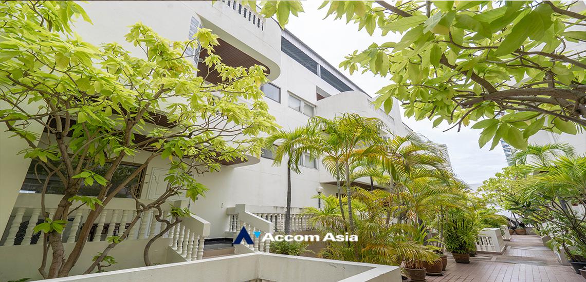 ให้เช่าทาวน์เฮ้าส์/ทาวน์โฮมสาทร นราธิวาส : 5 Bedrooms Townhouse for Rent in Sathorn, Bangkok near BTS Chong Nonsi at A Homely Place Residence (13000219)