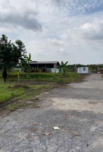 For SaleLandNawamin, Ramindra : Land for sale //“Best location on Hatairat Road//“ (next to owner) Sizes from 25-95 rai, starting at 17,500-60,000 baht/sq.wa.