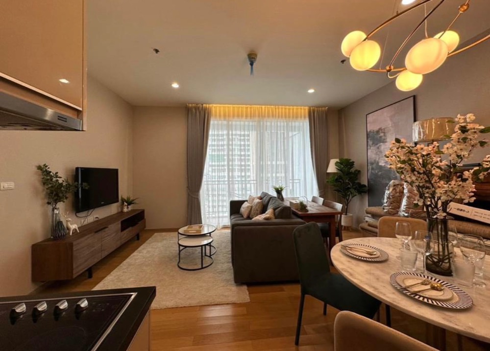 For RentCondoSukhumvit, Asoke, Thonglor : Newly renovated 39 by SansIri 2 bedrooms 2 baths high floor close to bts
