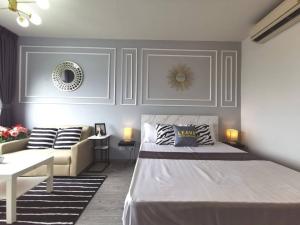 For RentCondoWongwianyai, Charoennakor : The Seed Sathorn - Taksin Urgent rent !! The room is very spacious. You can ask for more information.