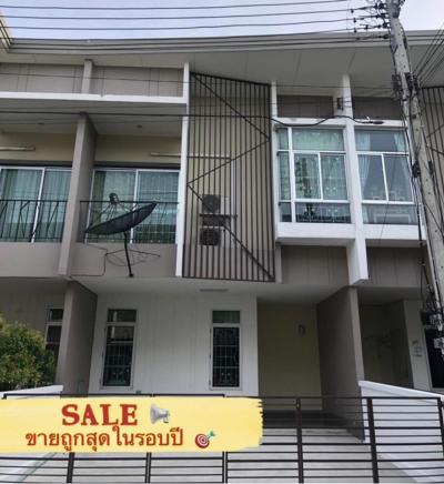 For SaleTownhousePathum Thani,Rangsit, Thammasat : Near new 2 storey townhome at Habitown-Fold Sansiri Public Company (Tiwanon-Cheangwattana St.)