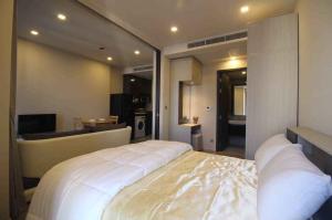 For RentCondoSukhumvit, Asoke, Thonglor :  For rent Ashton Asoke, next to BTS and MRT, located in the heart of Asoke.