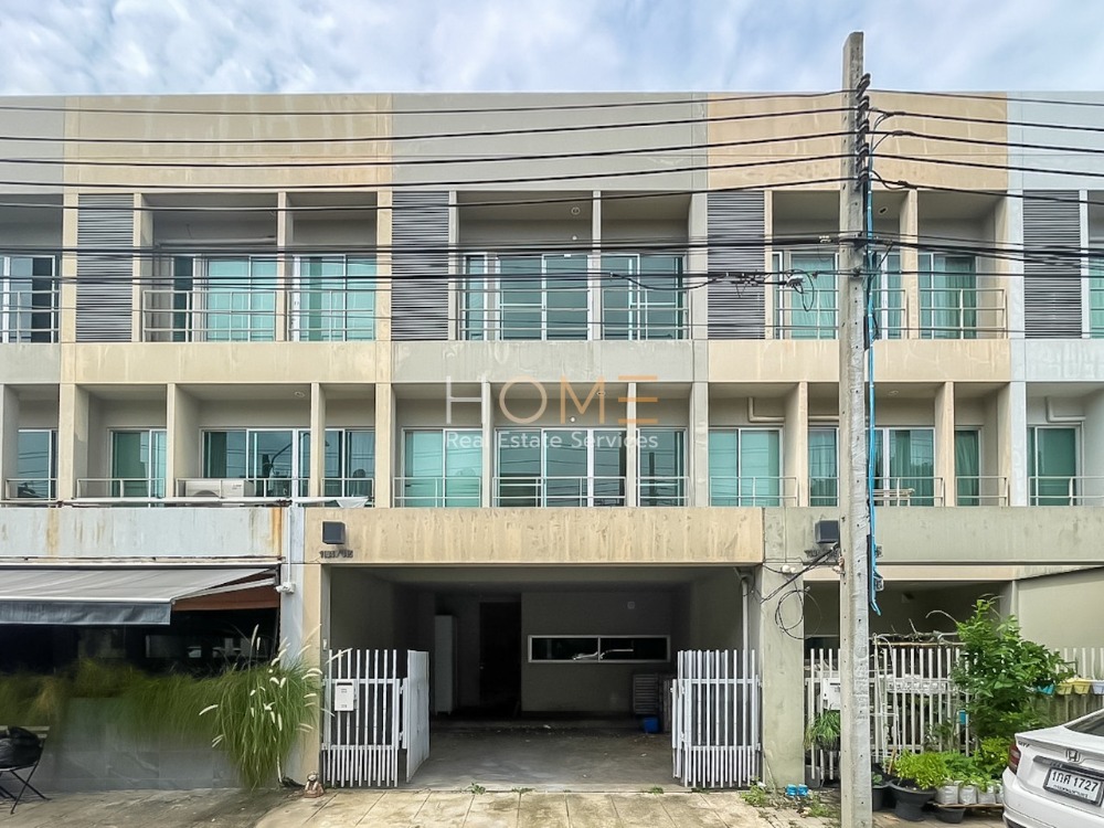 For SaleTownhousePattanakan, Srinakarin : Townhome Noble Cube Pattanakarn / 4 bedrooms (for sale), Noble Cube Pattanakarn / Townhome 4 Bedrooms (FOR SALE) PALM612