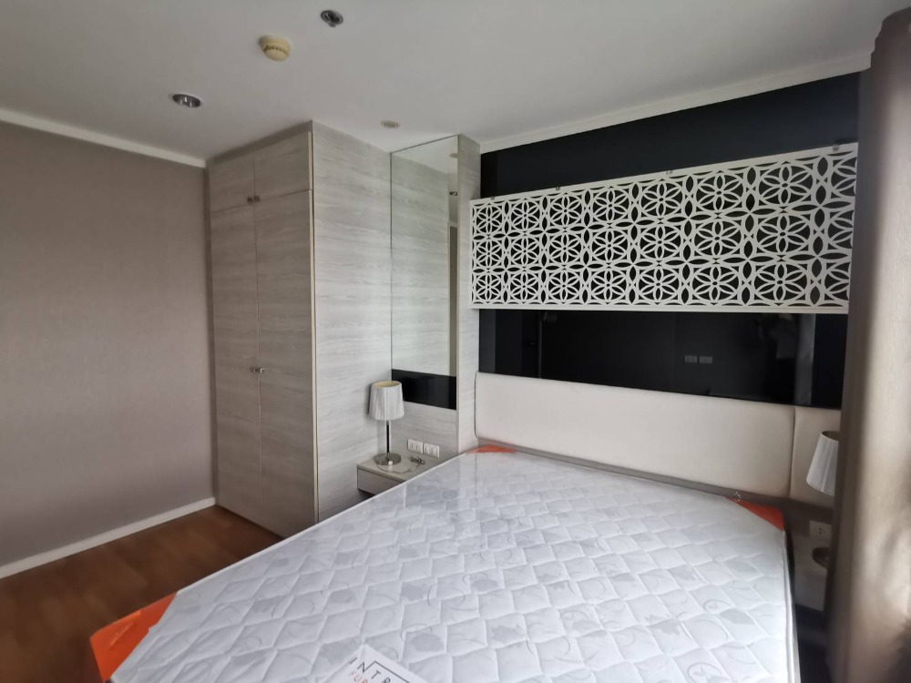 For SaleCondoRama9, Petchburi, RCA : Condo for selling at Lumpini Park Rama 9, size 30 sq.m., 1 bedroom, Building ฺB, fully furnished. Please contact to see the room at 0993529495