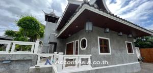 For RentHouseSathorn, Narathiwat : Garden, Newly renovated, Fully Furnished, Private Swimming Pool | House For Rent in sathorn, Bangkok near BTS Chong Nonsi 910295