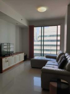 For RentCondoSukhumvit, Asoke, Thonglor : ( E4-0121316 ) Condo for rent, Supalai Premier Place Asoke, contact us at ID Line: @525rlvnh (with @ too) Add me!
