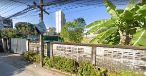 For SaleLandChokchai 4, Ladprao 71, Ladprao 48, : Land for sale 383 sq wa, Ladprao 37, wide frontage, convenient transportation, near Lat Phrao Road and BTS.