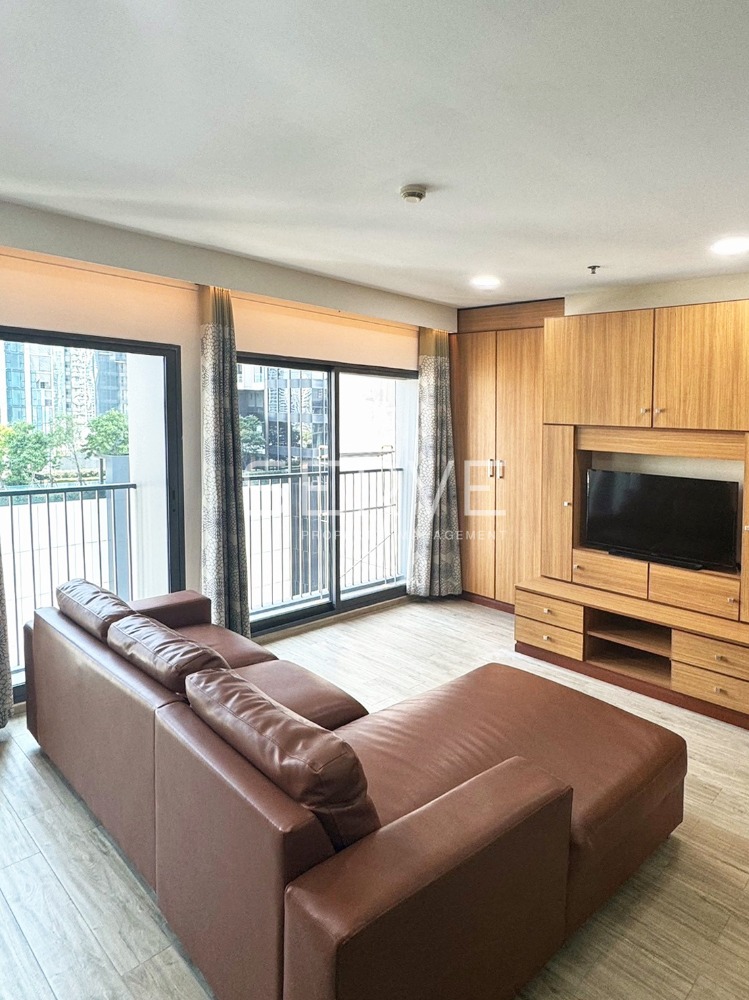 For RentCondoSukhumvit, Asoke, Thonglor : 🔥35K🔥 - 1 Bed with Bathtub 51.28 sq.m. High Fl. 10+ Perfect Location Next to BTS Thong Lo at Noble Remix Condo / For Rent
