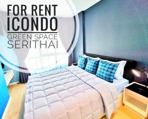 For RentCondoSeri Thai, Ramkhamhaeng Nida : ((For Rent)) iCondo Green Space Serithai Room 31 sq m. Separate kitchen, pool view, beautiful decoration, arranged as much as possible!!