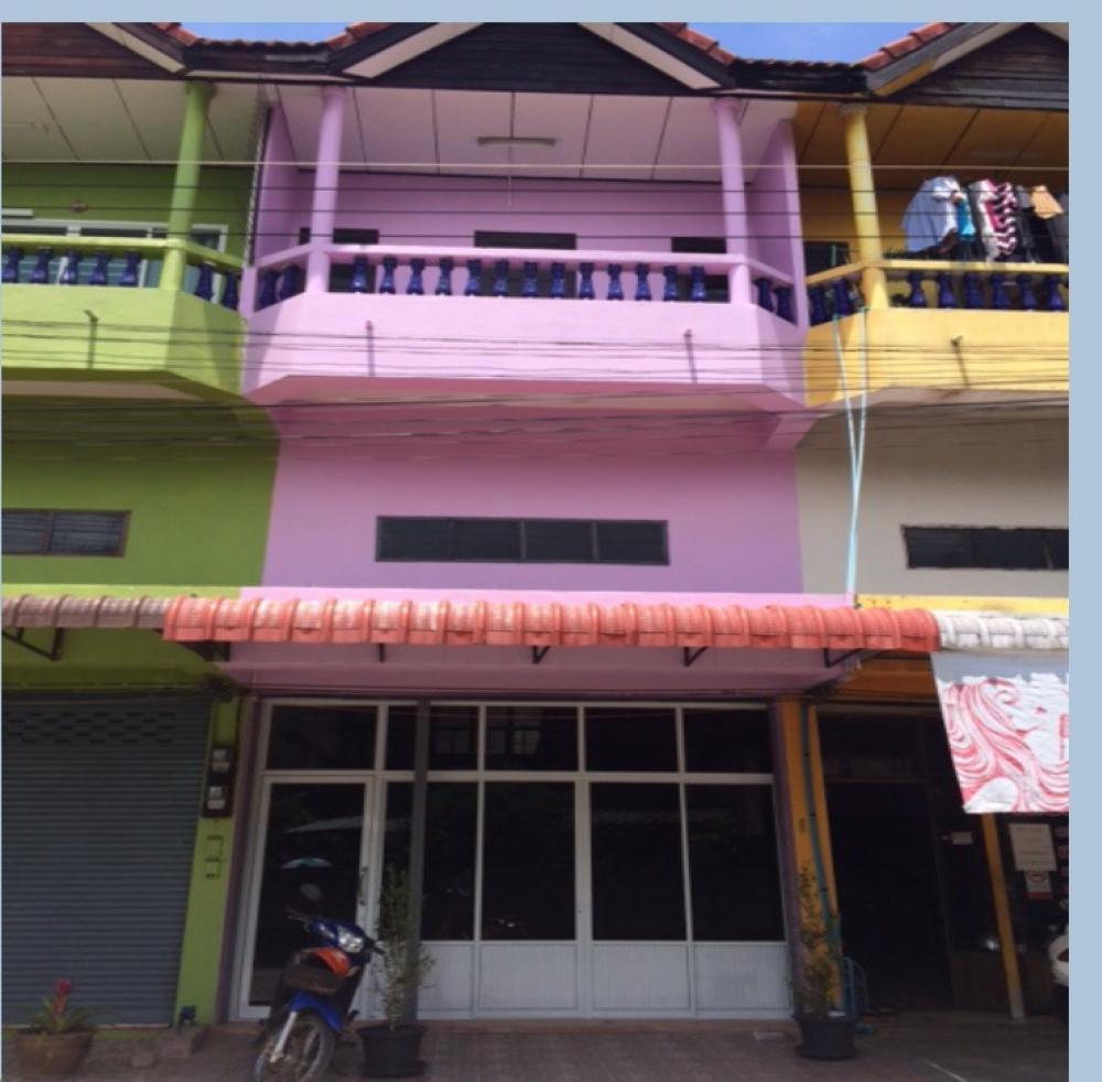 For SaleShophouseChiang Rai : #Selling cheap#2 and a half storey commercial building In Chiang Rai, next to Walking Street