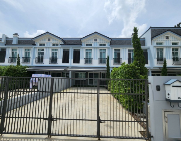 For RentTownhouseBangna, Bearing, Lasalle : House for rent near Mega Bangna, Indy 2, Bangna, Ramkhamhaeng 2, all new furniture.