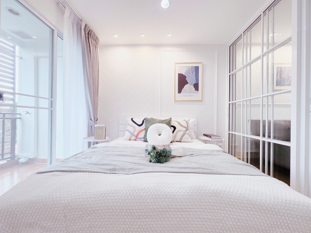 For SaleCondoChokchai 4, Ladprao 71, Ladprao 48, : Size 31 sq m. Divided into proportional areas. Wide balcony. There is a separate kitchen zone. Fun cooking. Sitting comfortably.