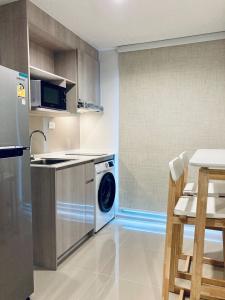 For RentCondoPinklao, Charansanitwong : 📣Rent with us and get 500 money! Beautiful room, good price, very nice, don't miss it!! Condo Ideo Charan 70 River View MEBK03958