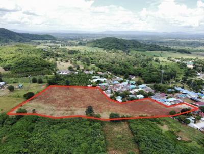 For SaleLandPak Chong KhaoYai : Land for sale in Khao Yai, Mu Si Subdistrict, Pak Chong District, 14 rai, good road, beautiful view, great value.