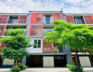 For RentTownhouseYothinpattana,CDC : For Rent Townhome, home office 3.5 floors, Siamese Blossom Project at Fashion, Siamese Blossom Fashion For Rent, very beautiful, can park 2 cars, 5 air conditioners, suitable for offices, can register a company