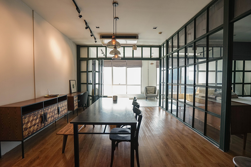 For SaleCondoWongwianyai, Charoennakor : Condo for sale, Chao Phraya River view, 22nd floor, Charoen Nakhon, near ICONSIAM. decorated and fully furnished Sale with tenant, the contract expires in May 66 (owner posted) accept an agent