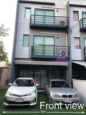 For RentTownhouseLadkrabang, Suwannaphum Airport : Rent/Sale 3-storey townhome, Klang Muang Village. Rama 9-On Nut, Baan Plaeng Rim, ready to move in furniture, for rent 30,000/month