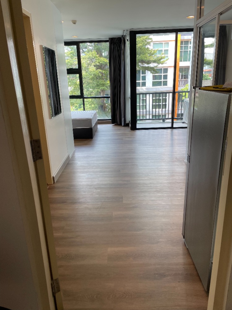 For SaleCondoOnnut, Udomsuk : Newly Renovated! Best Price for 34.96 Sq.m Condo for SALE at D 65 Condominium!! Near BTS Ekkamai and BTS Phra Khanong