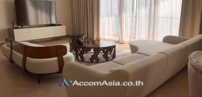For RentCondoWongwianyai, Charoennakor : The Residences at Mandarin Oriental condominium 3 Bedroom for rent in Charoen Nakhon Bangkok BTS Property code : AA29580