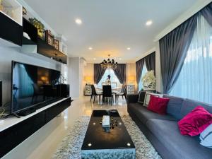 For SaleHouseNawamin, Ramindra : 2 storey detached house for sale, The City Ramintra, 5 bedrooms, 3 bathrooms.