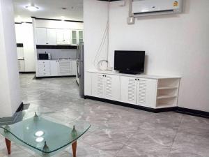 For RentCondoSukhumvit, Asoke, Thonglor : Waterford Park condo for rent, 2 bedrooms, 3 bathrooms, size 124.5 sq.m., rental price 23,500 baht / contact 0639296642 (Agent)