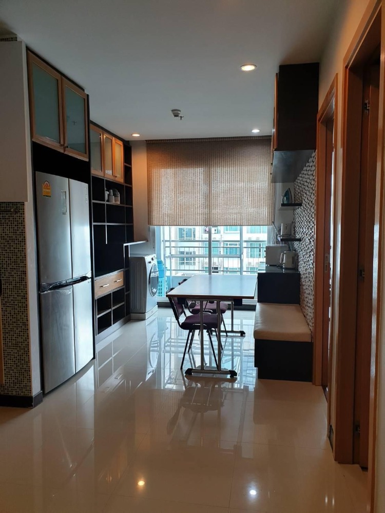 For RentCondoRama9, Petchburi, RCA : Condo for rent, special price, Circle condominium, ready to move in, good location.