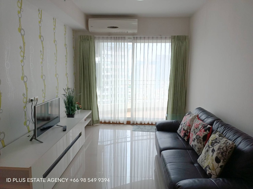 For SaleCondoWongwianyai, Charoennakor : Supalai River resort Condo for Sale : 1 bedroom with storage room for 52.99 sqm. River View on 26th floor.Sale only for 3.9 MB.
