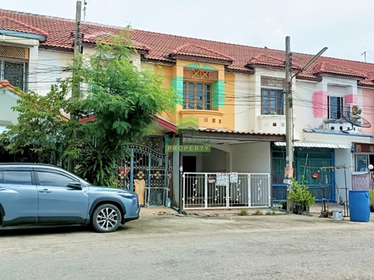 For SaleTownhouseNonthaburi, Bang Yai, Bangbuathong : Piyawararom Village, Phase 3, Ban Kluay - Sai Noi, quick sale, 2-storey townhouse, area of ​​16 sq.m., good location, complete, ready to move in.