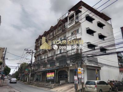 For RentShophouseKaset Nawamin,Ladplakao : Commercial building 4.5 floors 6 booths for rent in Kaset-Nawamin area. near the crystal Ekkamai-Ramintra, only 11 minutes