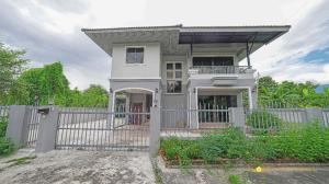 For RentHouseChiang Mai : AHD0463 Two-story detached house for rent with 3 bedrooms and 3 bathrooms. The Area Space in 69 sq.w.