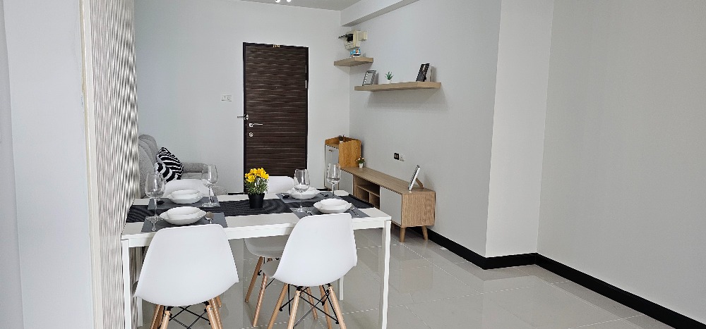 For SaleCondoRama5, Ratchapruek, Bangkruai : Condo for sale, Supalai Park, Tiwanon Intersection, 51.66 sq.m., 7th floor, building 2, price 2.2 million baht.