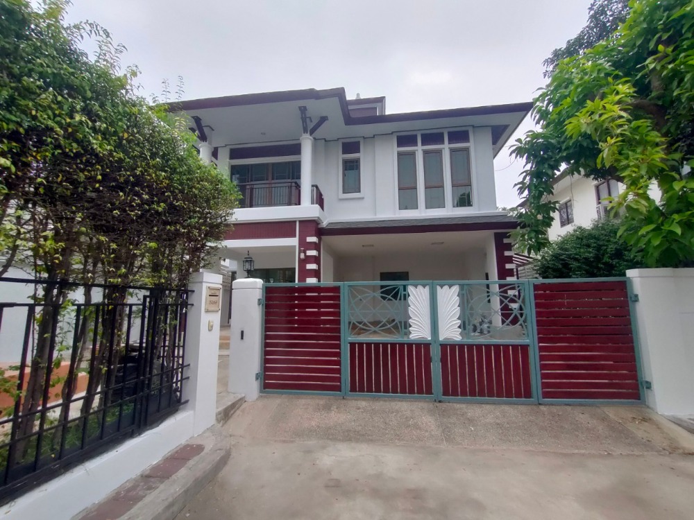 For SaleHouseBang Sue, Wong Sawang, Tao Pun : Single house for sale, Setthasiri Prachachuen Village, Resident 1 behind the innermost corner, private area 71.8 sq m. usable area 250 sq m. Renovated, the whole house is ready to move in. near Dhurakij Pundit University The village can enter and exit 2 w