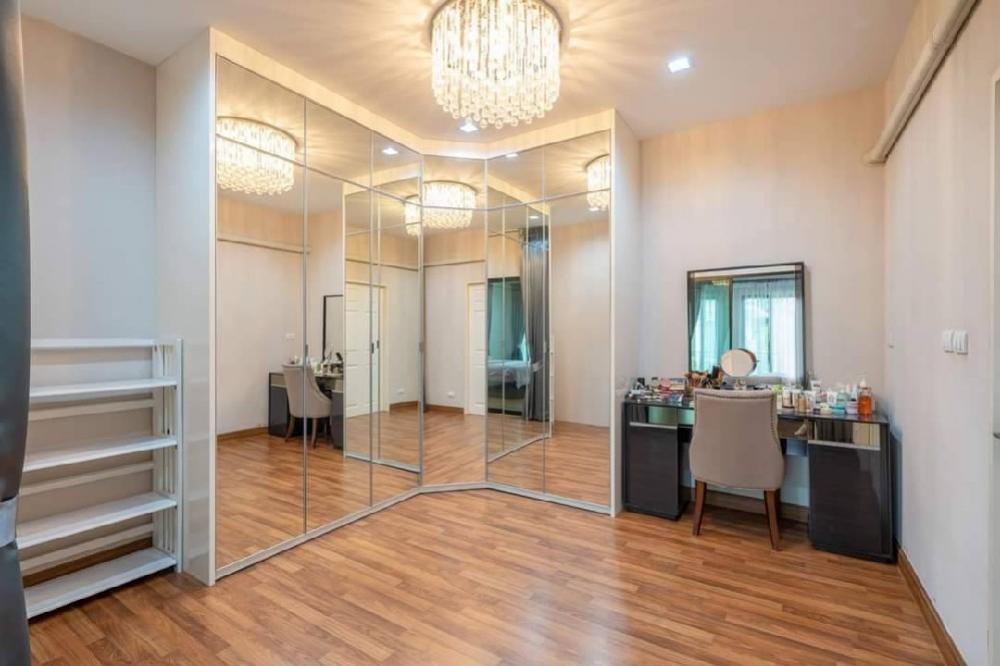 For SaleHouseChiang Mai : 2 storey house, the largest of the project, very luxurious